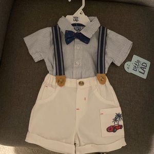 Never worn 6-9 month outfit